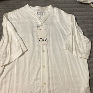 Men’s off white silk button down dress shirt